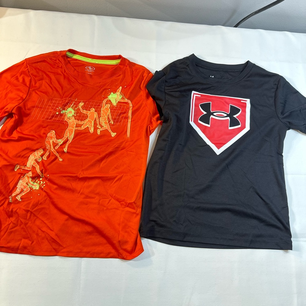 Under Armour Black and Orange Kids Short Sleeve Tees
